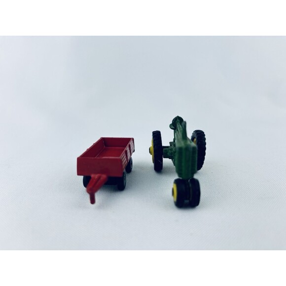 Lot Of 2 Ertl 1/64 Tractor - John Deere & Red Wagon- Farm - Picture 2 of 7